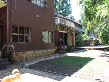 12 Bedroom House
