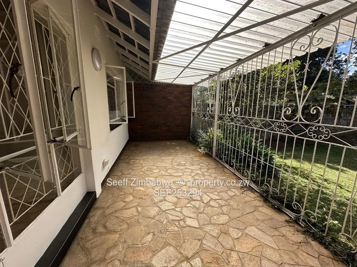 Executive 2-Bedroom Avondale Garden Flat with Dedicated Office