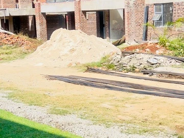 4 Bedroom Flat & Apartment