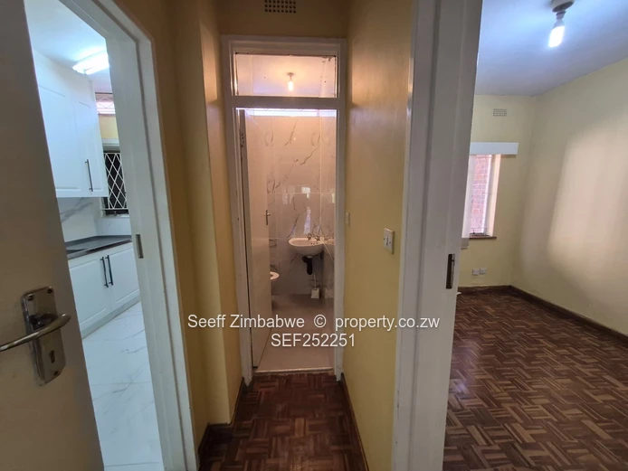 Modern 3-Bedroom Townhouse in Greystone Park, Gaydon Heights — 8-Unit Complex