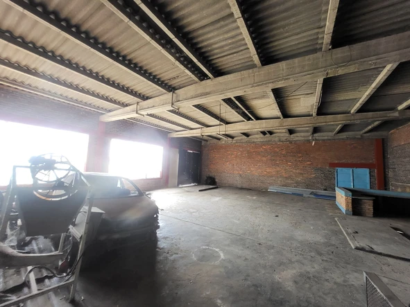 Warehouse & Factory