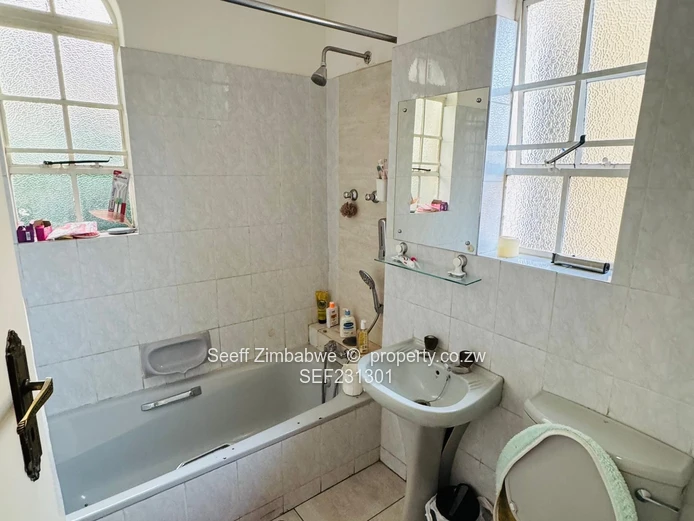 Luxury And Modern 3 Bed Duplex Villa In Avondale (Sole Mandate)