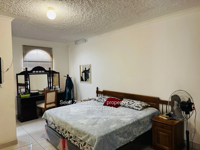 Luxury And Modern 3 Bed Duplex Villa In Avondale (Sole Mandate)